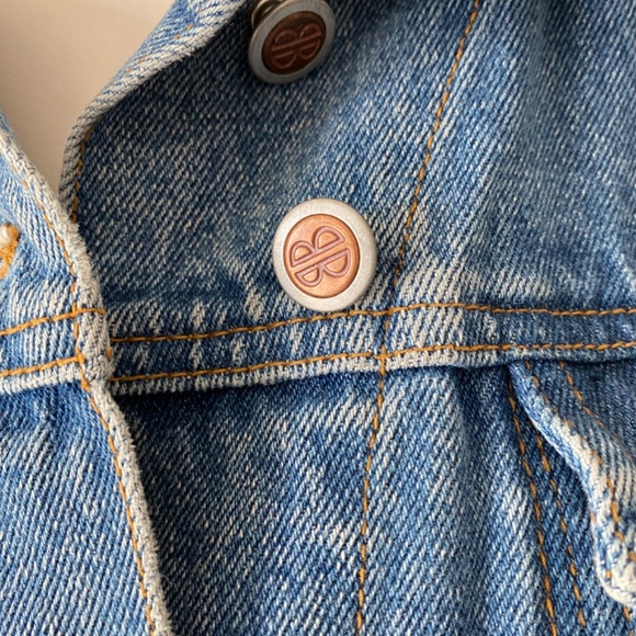 Bill Blass Demim Jacket - Picture 6 of 6